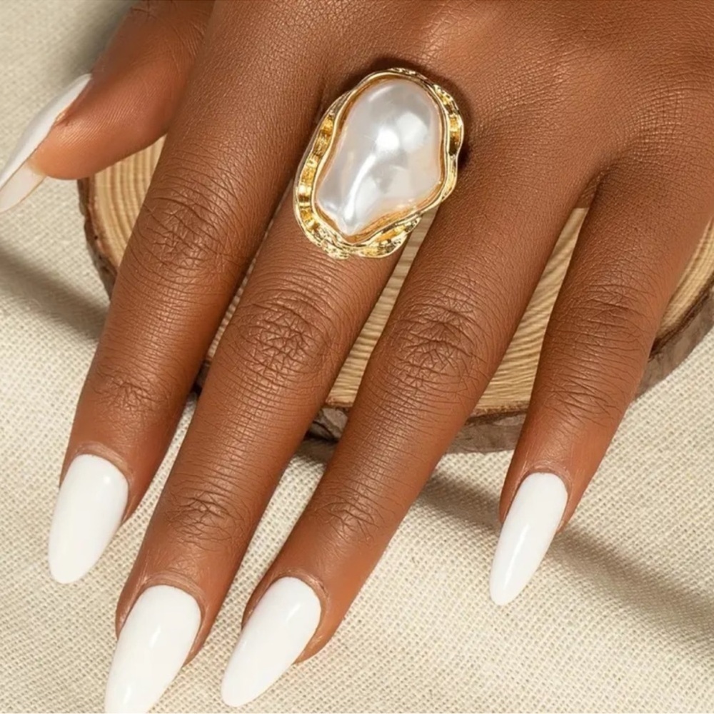 NEW ! Elegant Adjustable Pearl Ring. Statement Ring. Luxury Ring 💍  (A2-83) - Picture 9 of 9